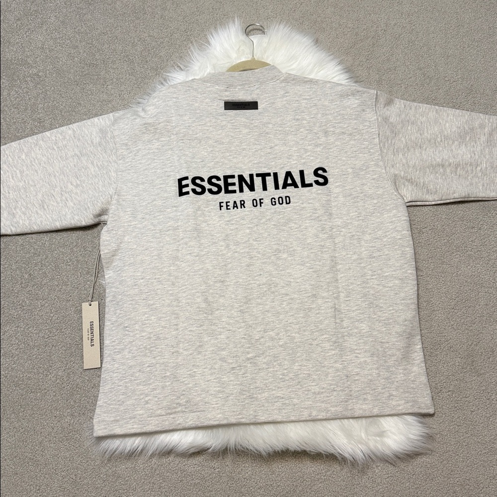 NWT Essentials Fear of God Relaxed Crewneck Sweatshirt in Light Oatmeal - XXS